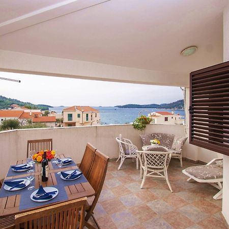Apartment Meri Razanj With Sea View Kültér fotó